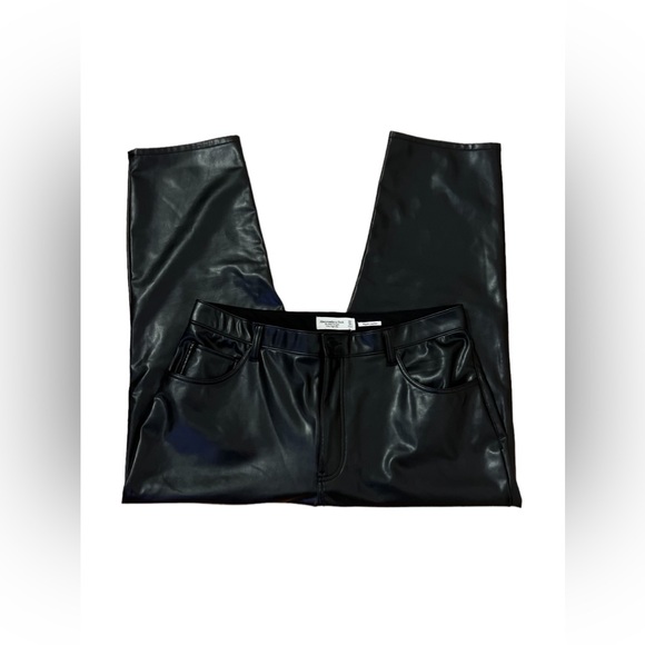 Abercrombie & Fitch Ankle Straight Ultra High Rise Vegan Leather Pants Size 16S - Picture 3 of 6